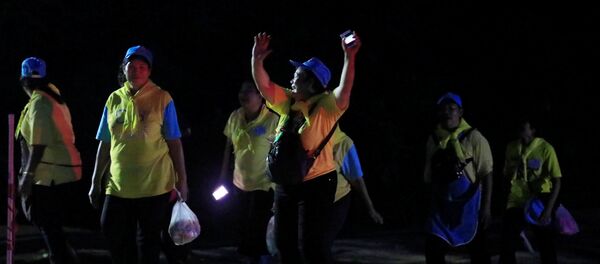 Tayland'daki mağarada süren kurtarma çalışmaları - Sputnik Türkiye