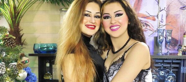 Elvan Koçak'ın kızları - Adnan Oktar - Sputnik Türkiye