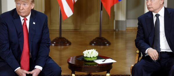 Vladimir Putin ve Donald Trump - Sputnik Türkiye