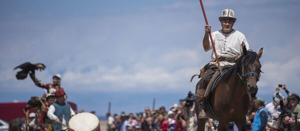 Kırgızistan'da Issık Göl kenarında etnik festival - Sputnik Türkiye