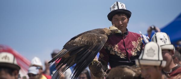 Kırgızistan'da Issık Göl kenarında etnik festival - Sputnik Türkiye