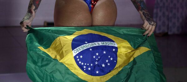 Brezilya'da yapılan 'Miss Bumbum' yarışmasının katılımcılarından biri - Sputnik Türkiye