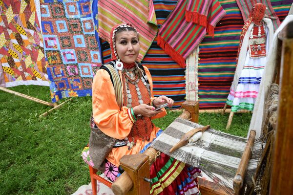 Sabantuy-2018 adlı uluslararası Tatar ve Başkurt kültürü festivali Moskova’da düzenlendi - Sputnik Türkiye