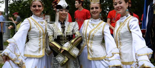 Sabantuy-2018 adlı uluslararası Tatar ve Başkurt kültürü festivali Moskova’da düzenlendi - Sputnik Türkiye