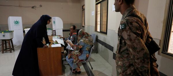 Pakistan genel seçimlerinde oy verme işlemi başladı - Sputnik Türkiye