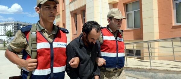 Evrim Atış'ın babası Burhan Atış - Sputnik Türkiye