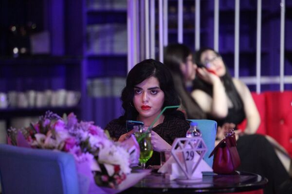 ​​Erbil'de sadece kadınların girebildiği restoran - Sputnik Türkiye