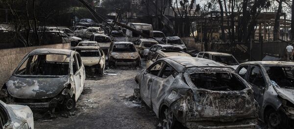 Yunanistan’ın Güney ve Doğu kısmında devam eden yangınlar, üke için son on yıl içinde en büyük yangın oldu. - Sputnik Türkiye