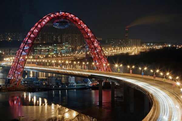 Moskova'daki gergin eğik askılı köprü Jivopisnıy. - Sputnik Türkiye