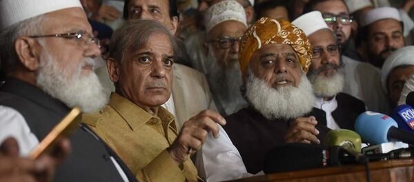 Pakistan'da  PTI dışındaki partiler seçimin yenilenmesi için protestolar düzenleyeceklerini açıkladı - Sputnik Türkiye