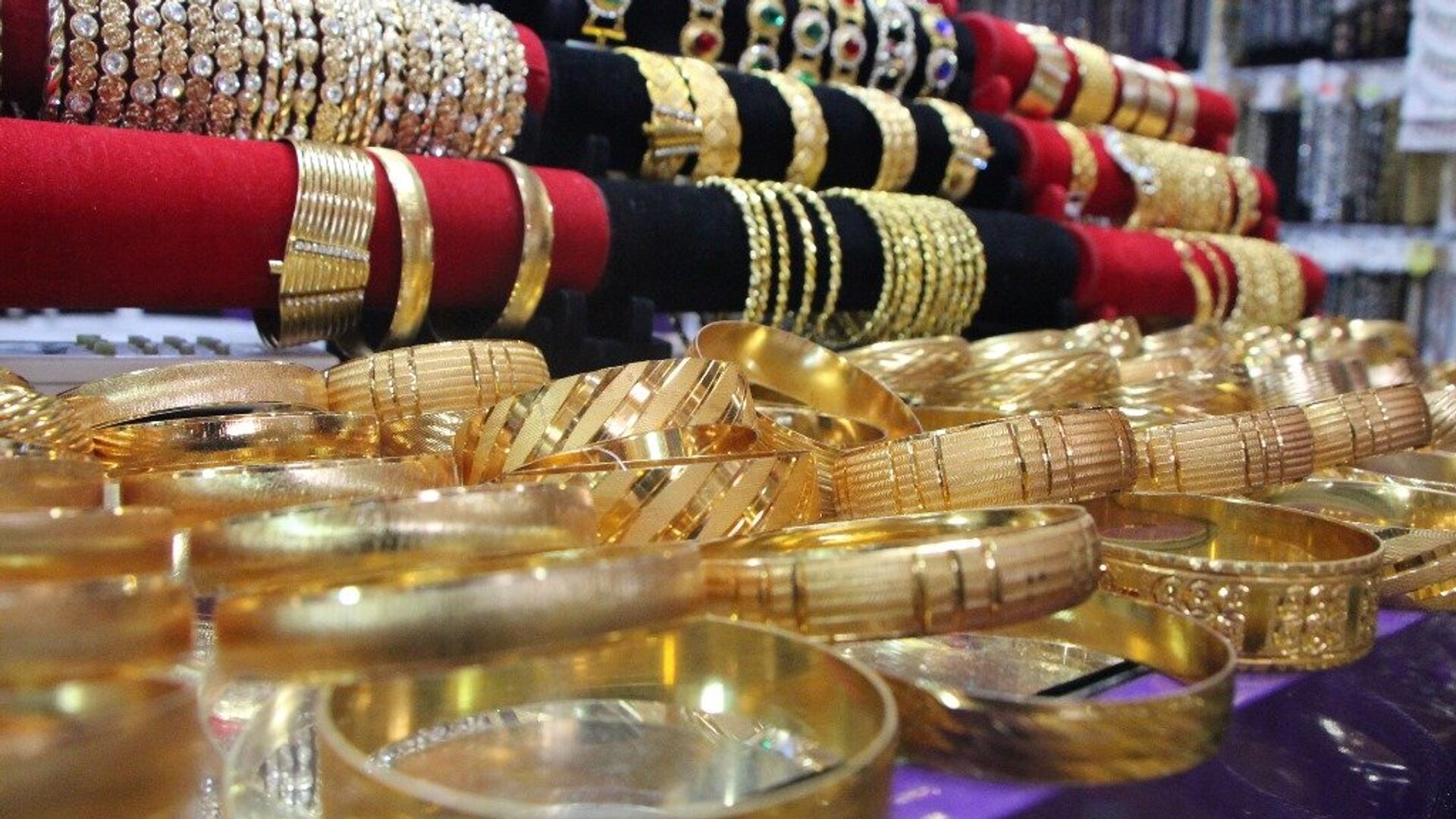 sahte altın sahte altın - Sputnik Türkiye, 1920, 29.10.2025