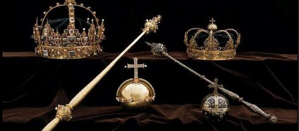 İsveç kral ve kraliçesinin tacı çalındı - Sputnik Türkiye