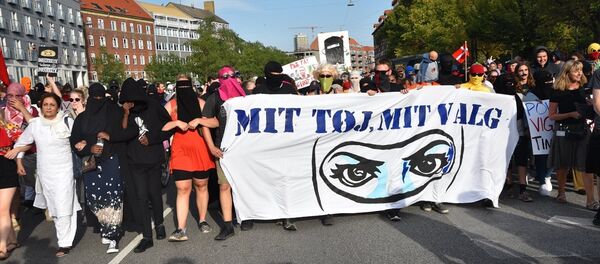 Danimarka, peçe ve burka yasağı protestosu - Sputnik Türkiye