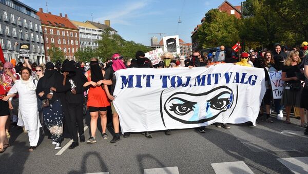 Danimarka, peçe ve burka yasağı protestosu - Sputnik Türkiye