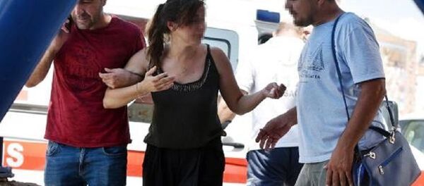 Kaza geçiren kadın: 'Kafama vurma' dedim sana, arabam gitti - Sputnik Türkiye