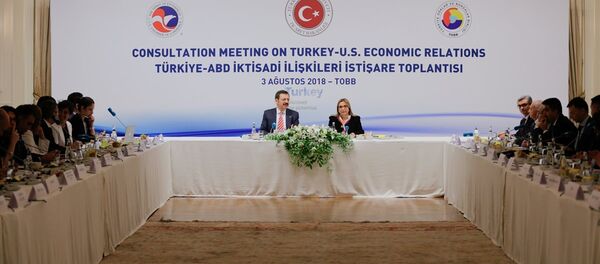 Türkiye-ABD İktisadi İlişkileri İstişare Toplantısı / Ruhsar Pekcan - Rıfat Hisarcıklıoğlu - Sputnik Türkiye