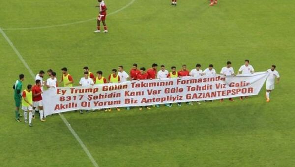 Gaziantepsporlu futbolculardan Trump'a: Akıllı ol - Sputnik Türkiye