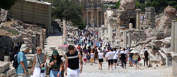 Antik Kent Efes’e turist akını - Sputnik Türkiye