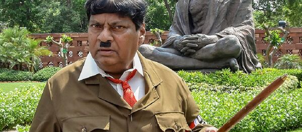 Hindistan'da Telugu Desam Partisi (TDP) milletvekili Naramalli Sivaprasad - Sputnik Türkiye