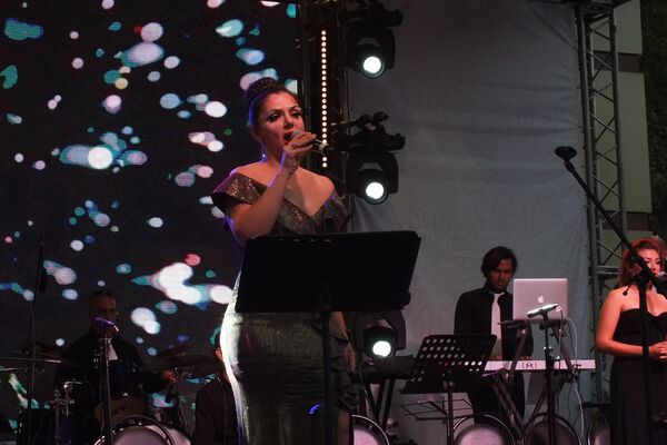 Opera sanatçısı Serap Çiftçi, Rus Sanatçı Yelovskih ile Moskova’da düet yaptı - Sputnik Türkiye