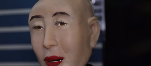 Dünyanın İlk Hindu insansı robotunun manevi yönü çok yüksek Dünyanın İlk Hindu insansı robotunun manevi yönü çok yüksek - Sputnik Türkiye