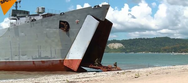 Rus askerlerden Abhazya'da yeni nesil askeri araçlarla tatbikat Rus askerlerden Abhazya'da yeni nesil askeri araçlarla tatbikat - Sputnik Türkiye