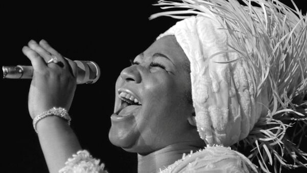 Soul müziğin 'kraliçesi' Aretha Franklin, hayatını kaybetti - Sputnik Türkiye