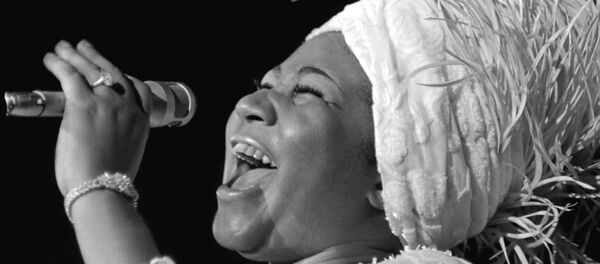 Soul müziğin 'kraliçesi' Aretha Franklin, hayatını kaybetti - Sputnik Türkiye