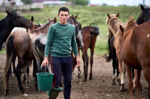 Kırgız halkının portre fotoğrafları - Sputnik Türkiye