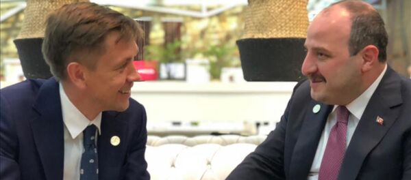 Varank, Rusya Dijital Kalkınma, Haberleşme ve Kitle İletişim Bakanı Konstantin Noskov ile görüştü - Sputnik Türkiye