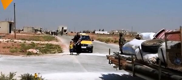 İdlib’e insani koridor: Validen Ruslara teşekkür İdlib’e insani koridor: Validen Ruslara teşekkür - Sputnik Türkiye