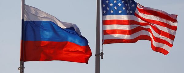 ABD-Rusya bayrakları - Sputnik Türkiye
