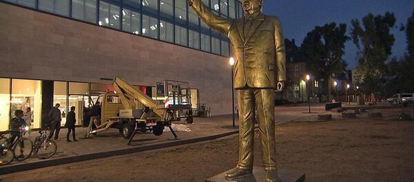 Wiesbaden Bienali sunar: 4 metrelik Erdoğan heykeli - Sputnik Türkiye