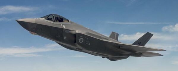 TSK: Türk savaş pilotu F-35 ile ABD'deki ilk uçuşunu gerçekleştirdi TSK: Türk savaş pilotu F-35 ile ABD'deki ilk uçuşunu gerçekleştirdi - Sputnik Türkiye