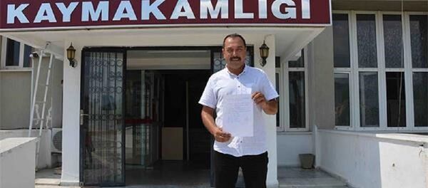 'Dolar' olan soyadını değiştirme kararı alan vatandaş - Sputnik Türkiye