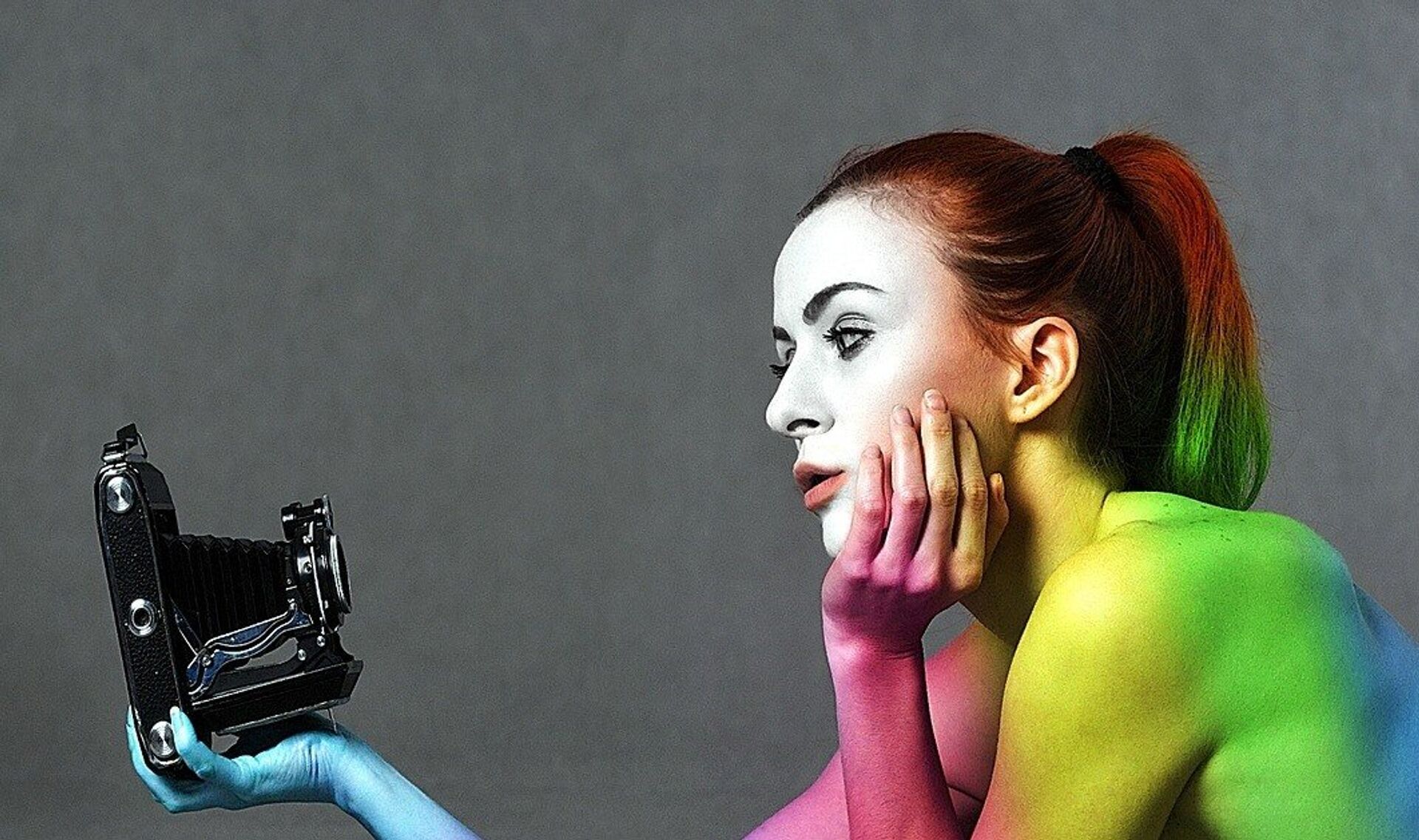 Selfie, estetik ameliyatı artırıyor - Sputnik Türkiye, 1920, 29.04.2025