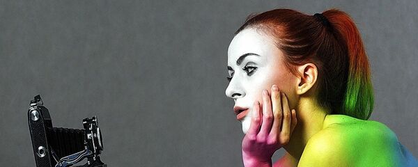 Selfie, estetik ameliyatı artırıyor - Sputnik Türkiye