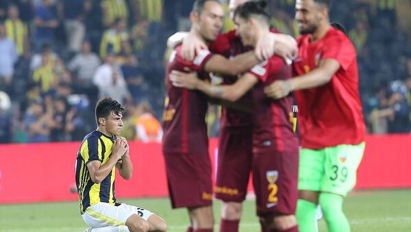 Sahasında Kayserispor'a kaybeden Fenerbahçe, 4 maçta 3. mağlubiyetini aldı - Sputnik Türkiye