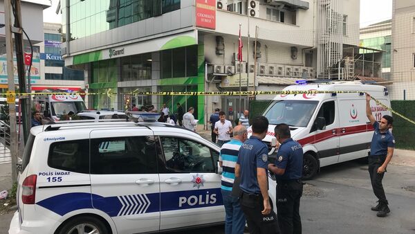 İstanbul'da polis ve astsubay arasında silahlı kavga: 1 ölü 2 yaralı - Sputnik Türkiye