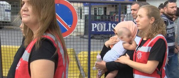 Kiralık ev bakmaya gidip Suriyeli aileyi gasp ettiler - Sputnik Türkiye