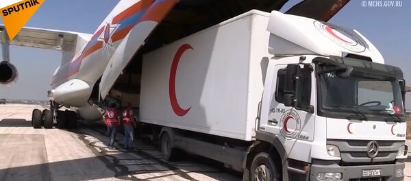 Rusya'dan Suriye'ye 34 ton insani yardım - Sputnik Türkiye