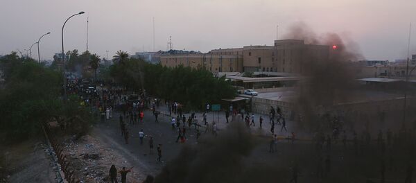 Irak'ın Basra kentinde protestolar - Sputnik Türkiye