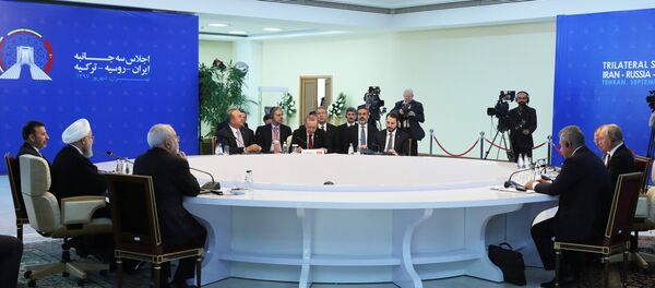 Rusya Devlet Başkanı Vladimir Putin, Türkiye Cumhurbaşkanı Recep Tayyip Erdoğan ve İran Cumhurbaşkanı Hasan Ruhani Rusya Devlet Başkanı Vladimir Putin, Türkiye Cumhurbaşkanı Recep Tayyip Erdoğan ve İran Cumhurbaşkanı Hasan Ruhani - Sputnik Türkiye