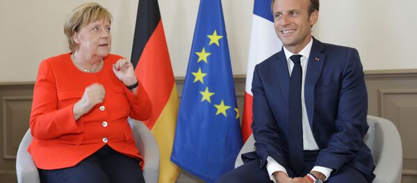 Angela Merkel-Emmanuel Macron - Sputnik Türkiye