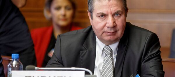Cenevre'deki toplantıda Türkiye heyetinin başında Dışişleri Bakan Yardımcısı Sedat Önal vardı. - Sputnik Türkiye