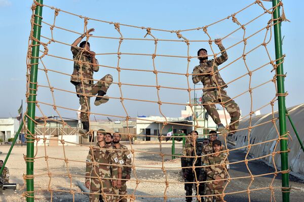 Türkiye'de eğitilen ÖSO militanları görüntülendi - Sputnik Türkiye