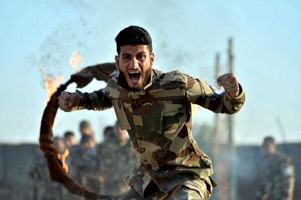 Türkiye'de eğitilen ÖSO militanları görüntülendi - Sputnik Türkiye