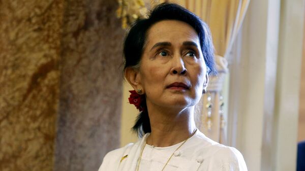 Myanmar'ın fiili lideri Aung San Suu Kyi - Sputnik Türkiye