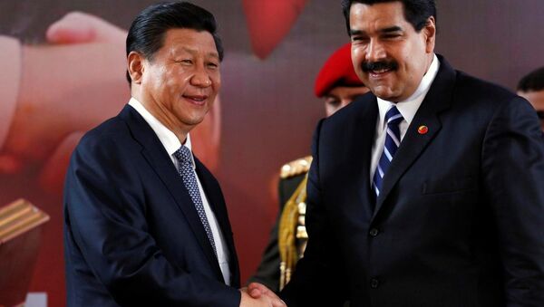 Venezüella Devlet Başkanı Nicolas Maduro ve  Çin Devlet Başkanı Şi Cinping - Sputnik Türkiye
