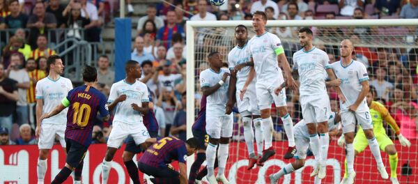 UEFA Şampiyonlar Liginde gecenin maçları tamamlandı: Messi'den 8. hat-trick - Sputnik Türkiye